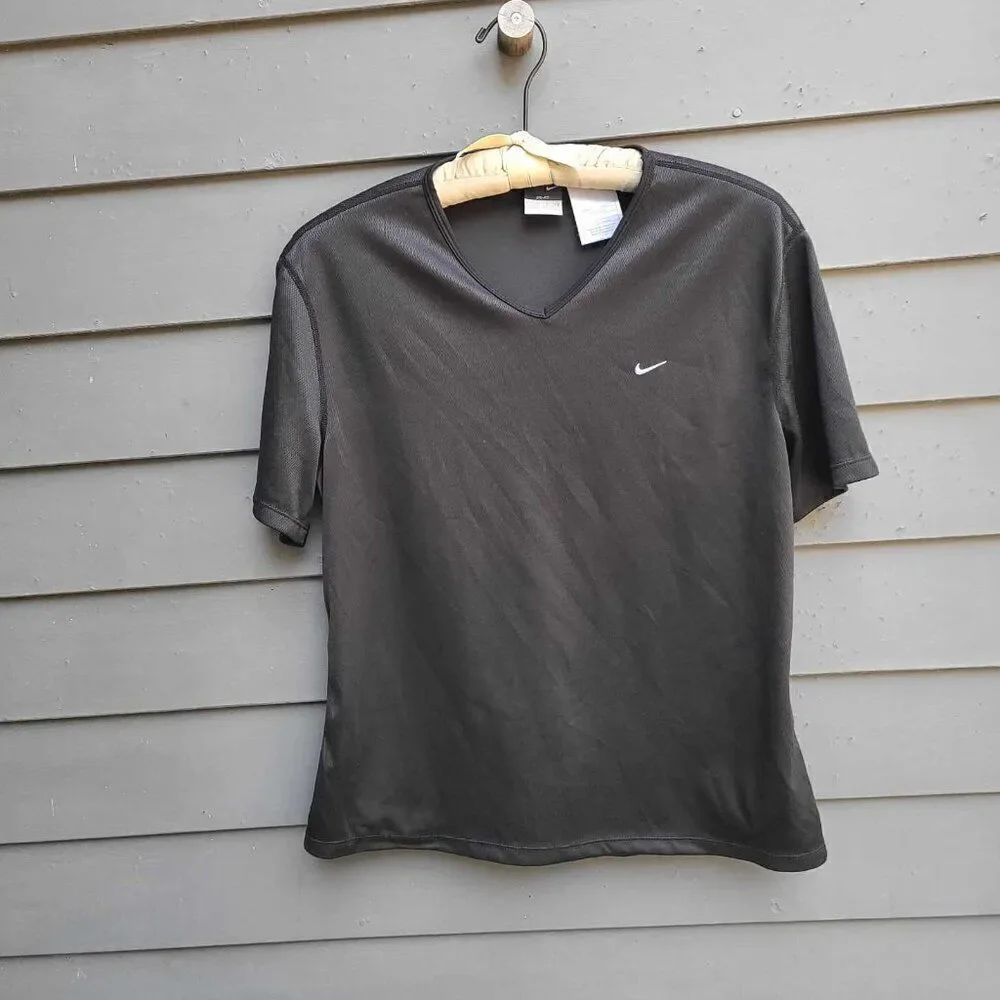 Nike Black V Neck Dri Fit Tee Shirt size Large